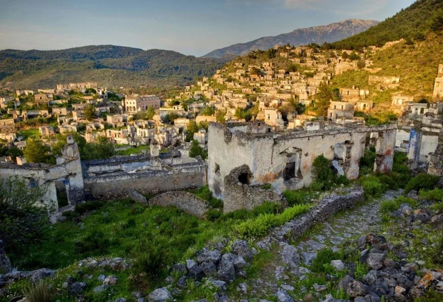 Daily Oludeniz Tour – Amyntas Rock Tomb, Kayakoy Ghost Town & Beach