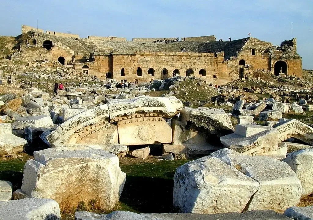 Daily Pamukkale Tour from Selcuk – Travertines, Hierapolis & Karahayit (Shared) — photo 13