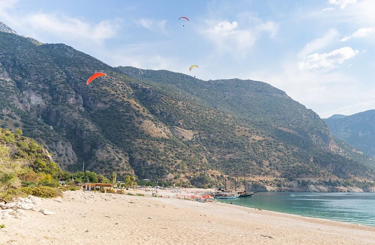 Daily Paragliding Tour from Oludeniz