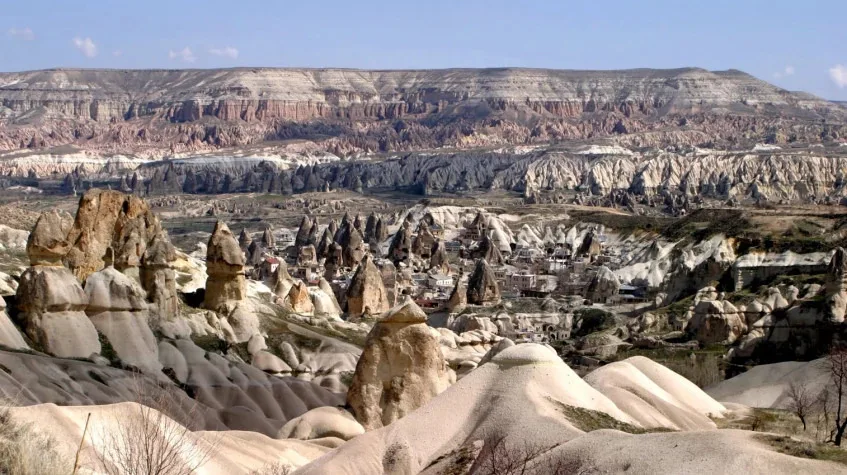Daily Rose & Red Valley Hiking Tour from Cappadocia – Cave Churches (Shared) — photo 2