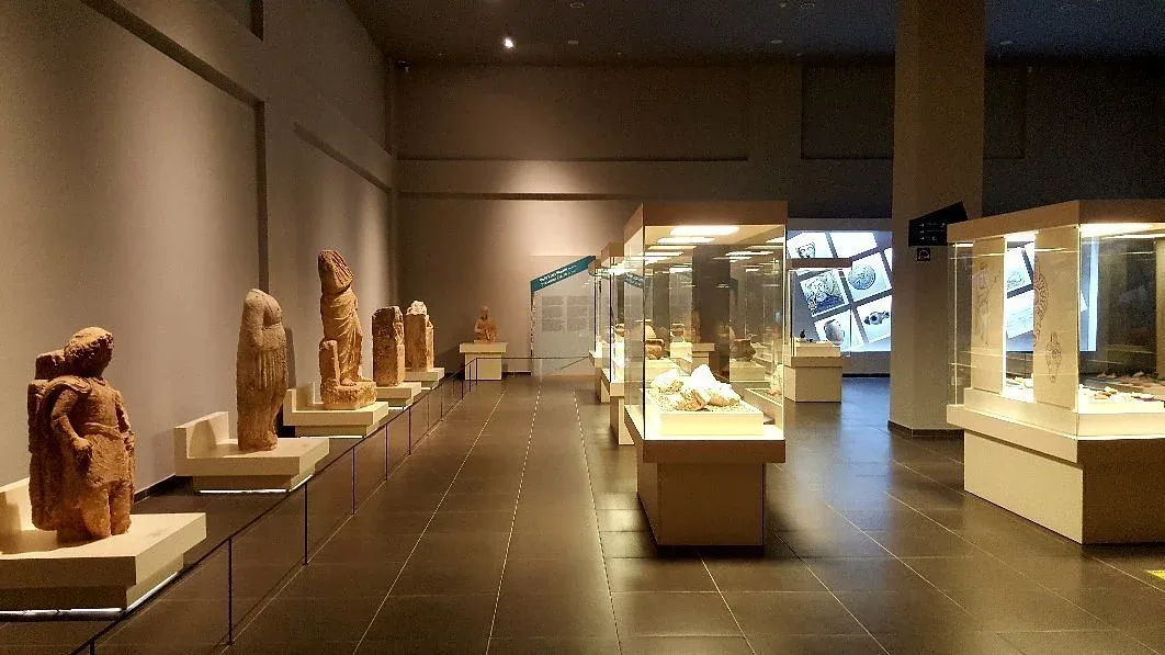 Daily Sanliurfa City Tour with Gobeklitepe & Harran — photo 11