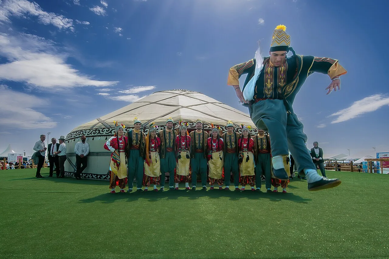 Turkish Night Show from Selcuk – Belly Dance, Folk Dances & Dinner — photo 9