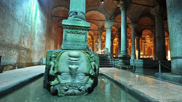 Daily Teos & Sigacik Tour from Cesme – Castle Village & Temple of Dionysus — photo 4