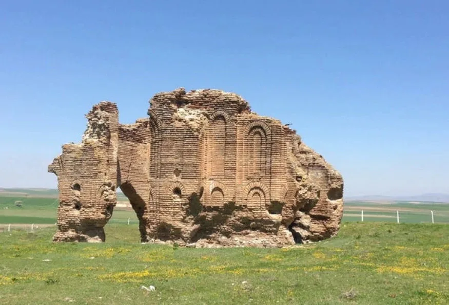 Daily Ucayak Church & Bulamacli Thermal Tour from Kirsehir