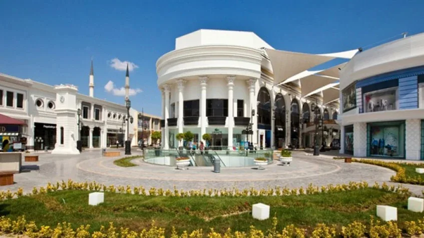 Vialand Theme Park Day Trip in Istanbul – Isfanbul Rides & Package Options — photo 2