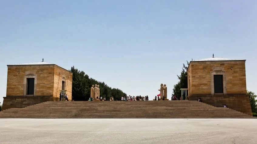 Daily Ankara Tour from Zonguldak – Ankara Castle, Hamamonu & Anitkabir — photo 3