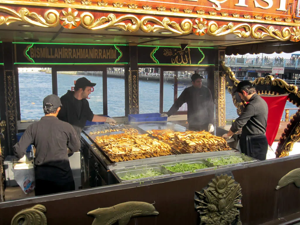 Istanbul Evening Food Tour & Sunset Walk from Sultanahmet (Private)
