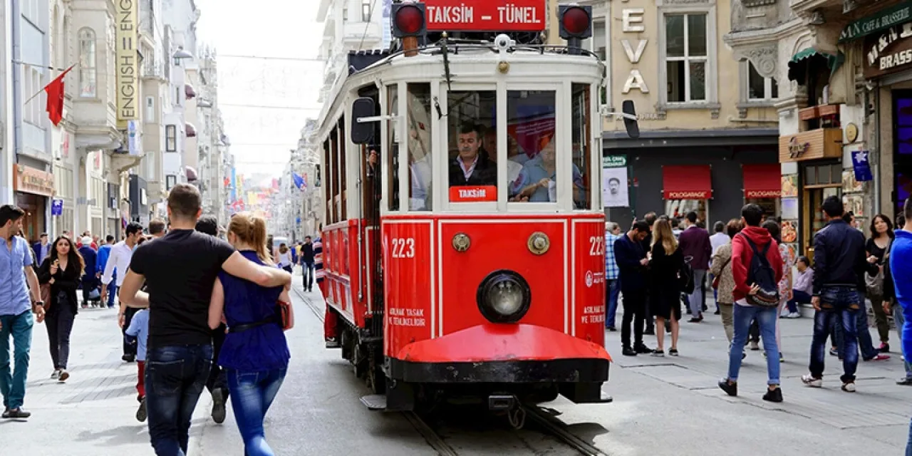 Fener Greek Orthodox Tour from Istanbul – Patriarchate & Red School — photo 13