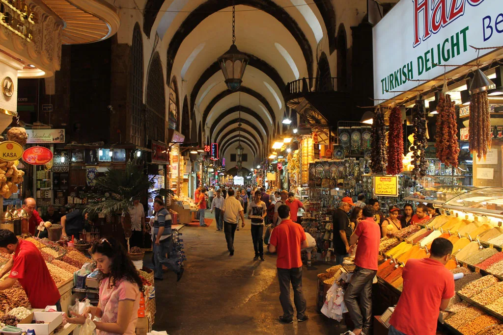 Istanbul Old City Walking Tour – Hagia Sophia, Blue Mosque & Grand Bazaar — photo 8