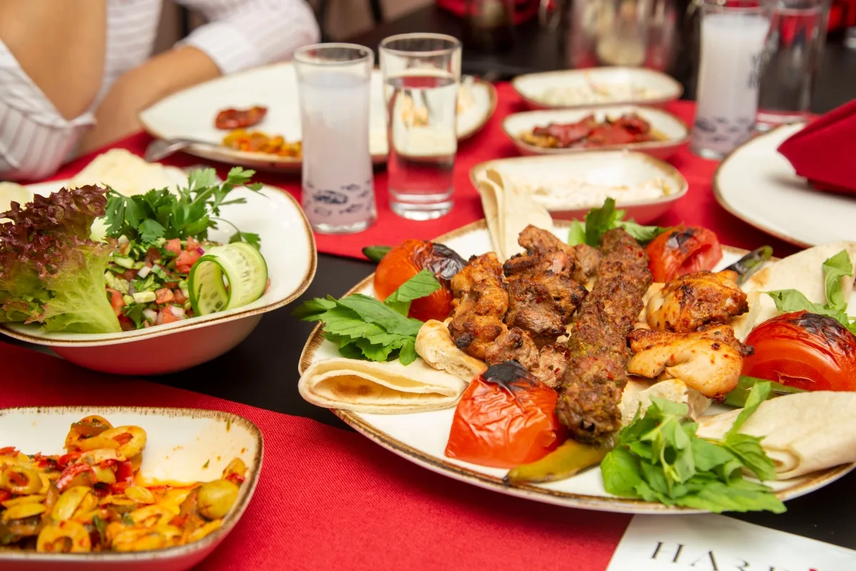 Istanbul Culinary Tour — Beyoğlu Street Food & Taverns (Group) — photo 2