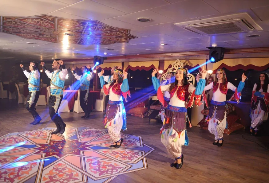 Bosphorus Yacht Cruise from Istanbul – Corporate Events & Celebrations