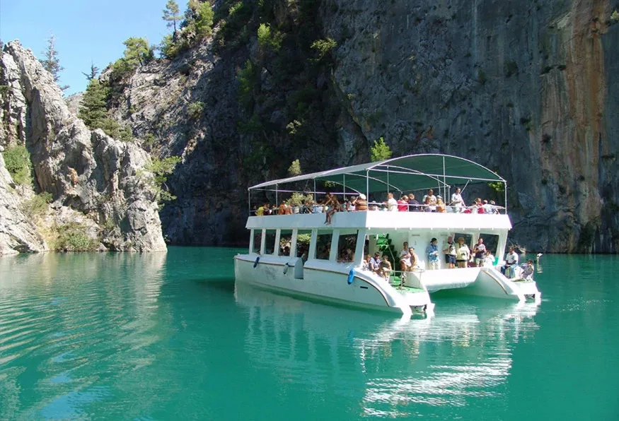 Manavgat River Cruise from Antalya – Waterfall, Boat Trip & Bazaar — photo 4