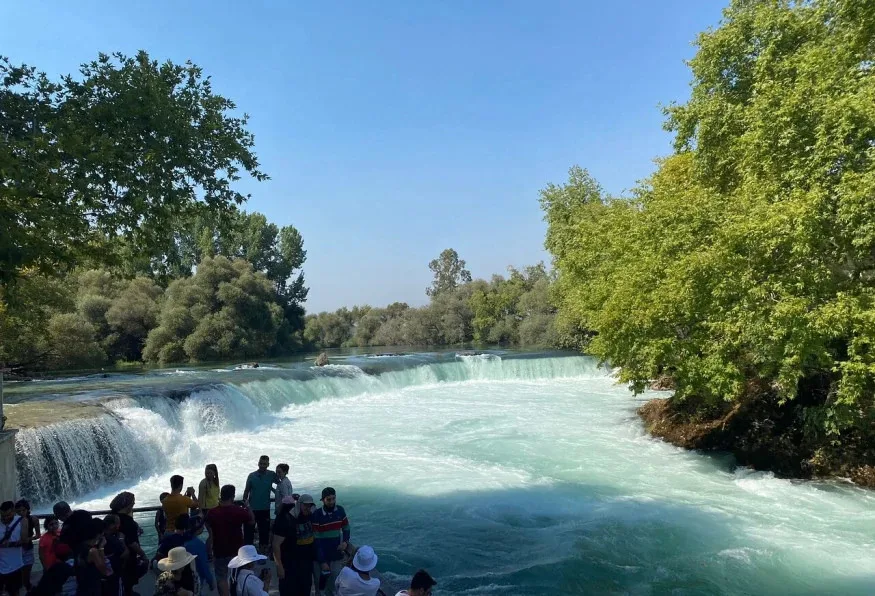 Manavgat River Cruise from Antalya – Waterfall, Boat Trip & Bazaar — photo 5