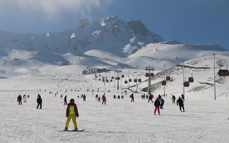 Mount Erciyes Ski Tour from Cappadocia – Day Trip to Kayseri Slopes