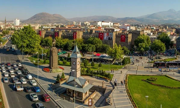 Mount Erciyes Ski Tour from Cappadocia – Day Trip to Kayseri Slopes — photo 6