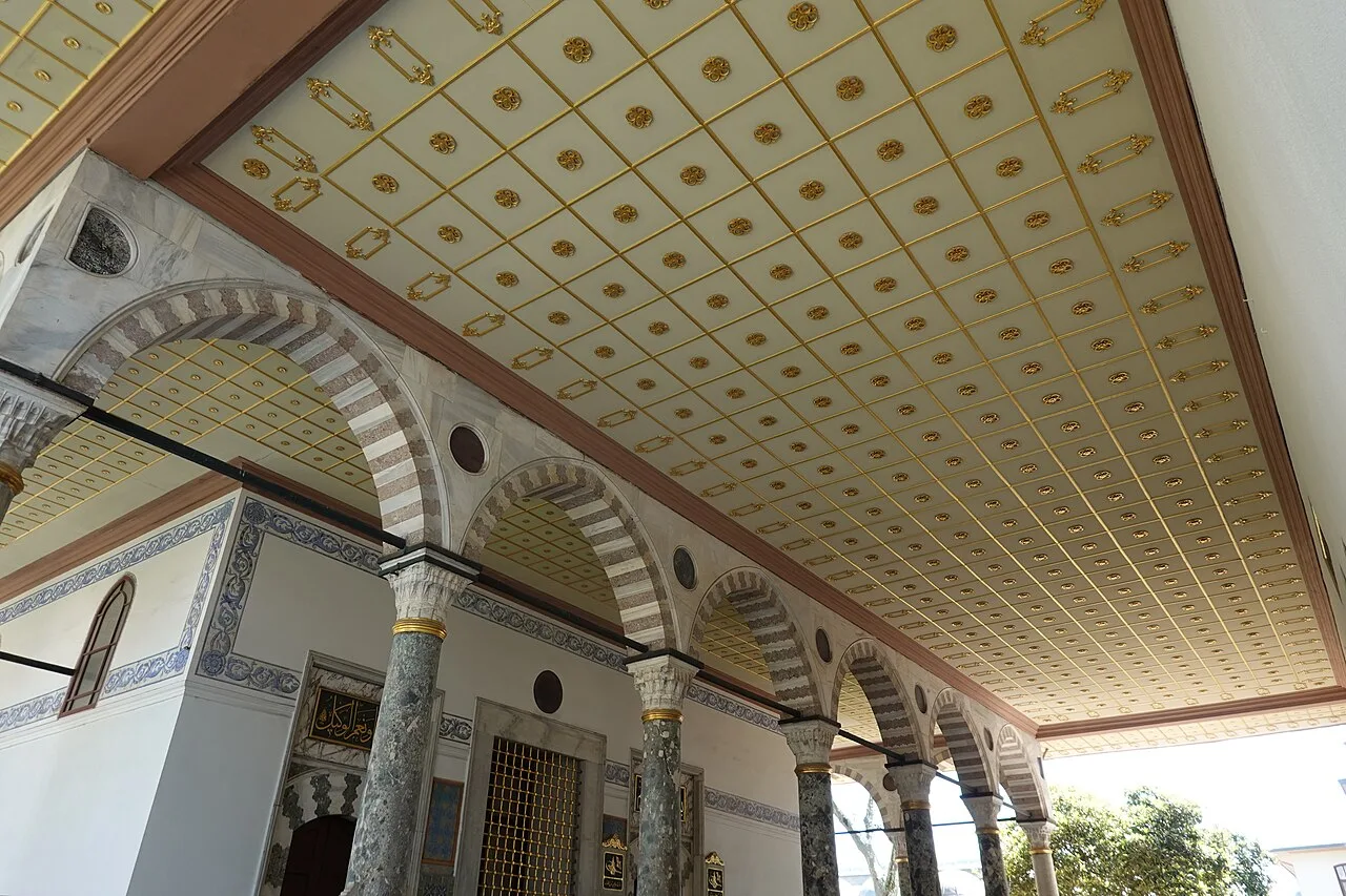 Daily Istanbul Tour by Flight from Selcuk – Topkapi Palace & Blue Mosque — photo 16
