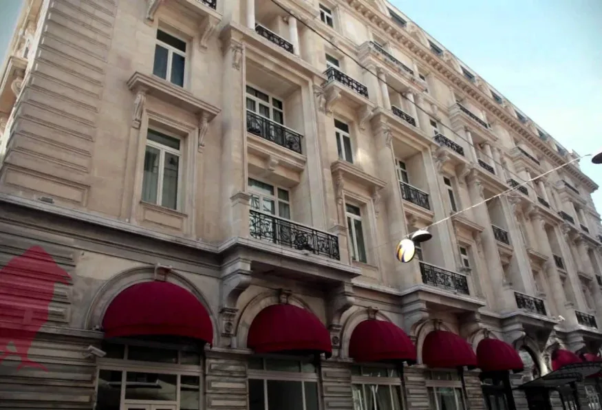 Pera & Istiklal Avenue Tour from Istanbul – Churches, Pera Palace & Tunel