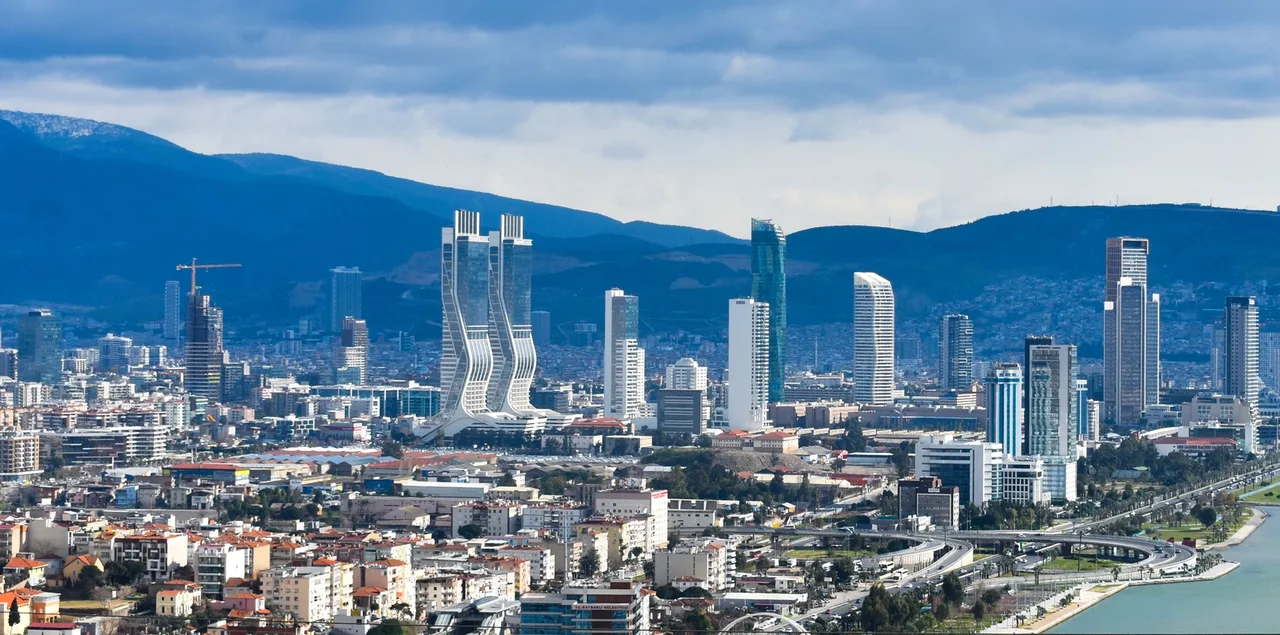 Private Izmir City Tour from Cesme – Agora, Kemeralti & Lunch — photo 12