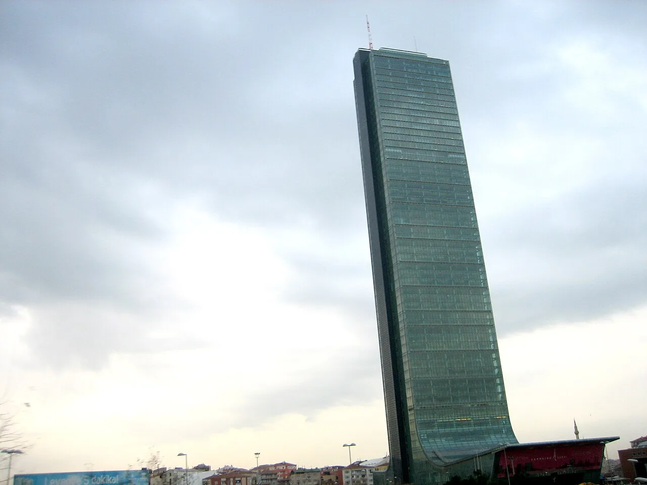 Sapphire Observation Deck Tour from Istanbul – 360° City Views & SkyRide 4D — photo 5
