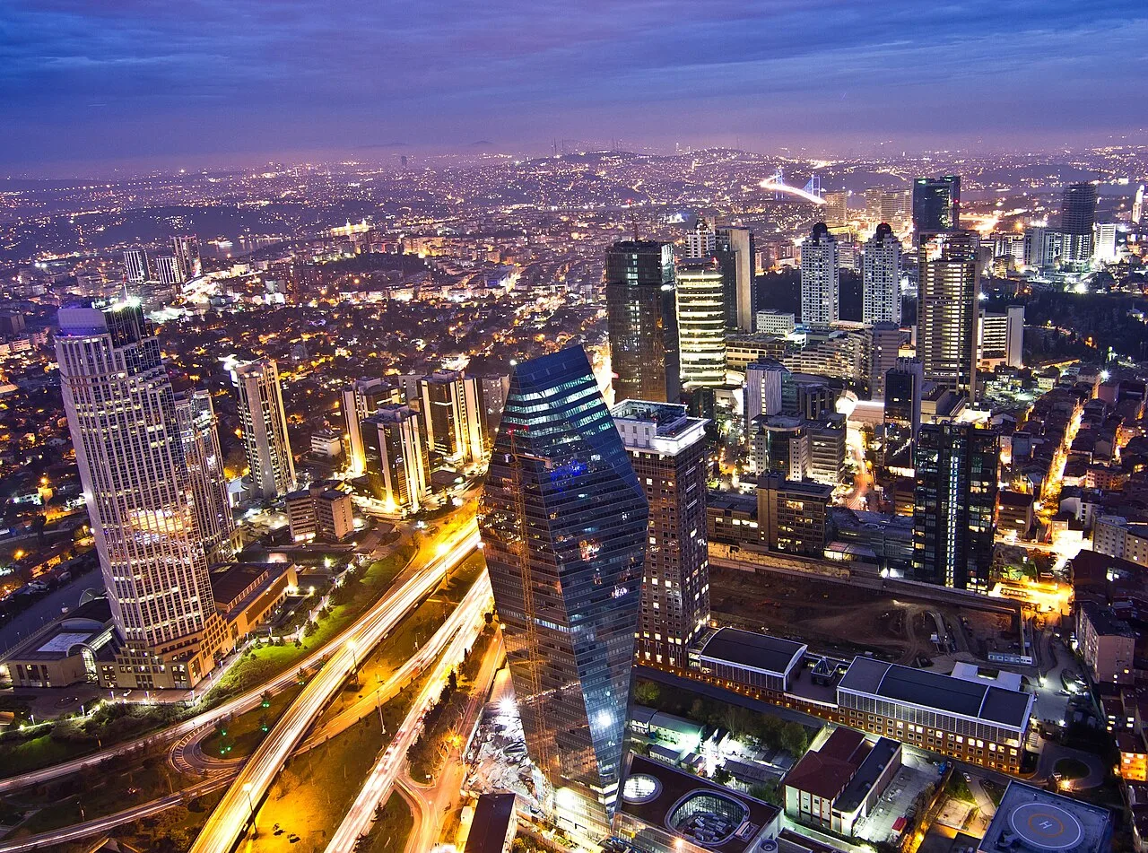 Sapphire Observation Deck Tour from Istanbul – 360° City Views & SkyRide 4D — photo 9