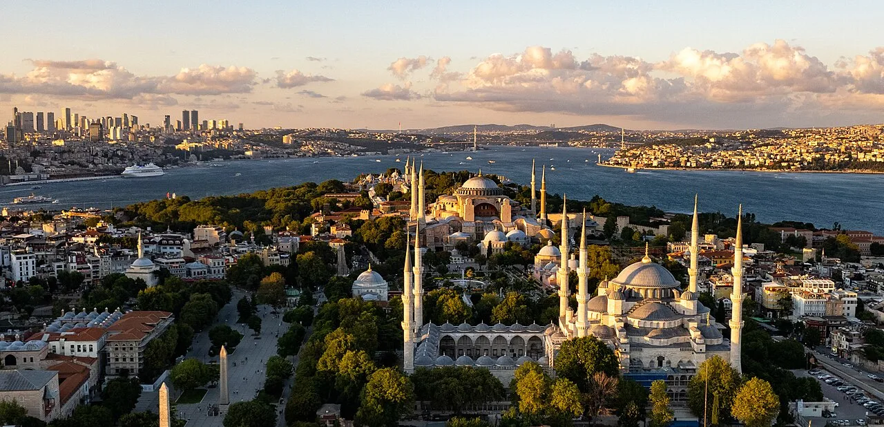 Sapphire Observation Deck Tour from Istanbul – 360° City Views & SkyRide 4D — photo 10