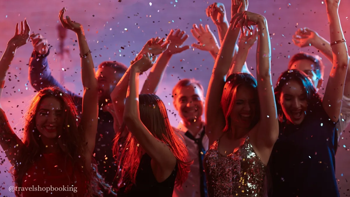 New Year's Eve Turkish Night Show in Istanbul – Dinner, Belly Dance & DJ