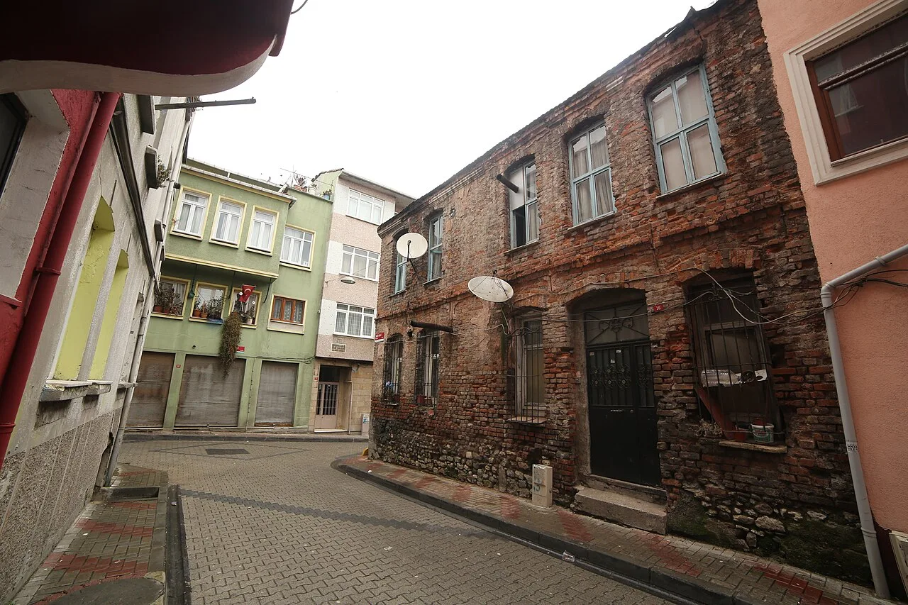 Istanbul City Walls Tour – Balat, Tekfur Palace & Yedikule Fortress — photo 13