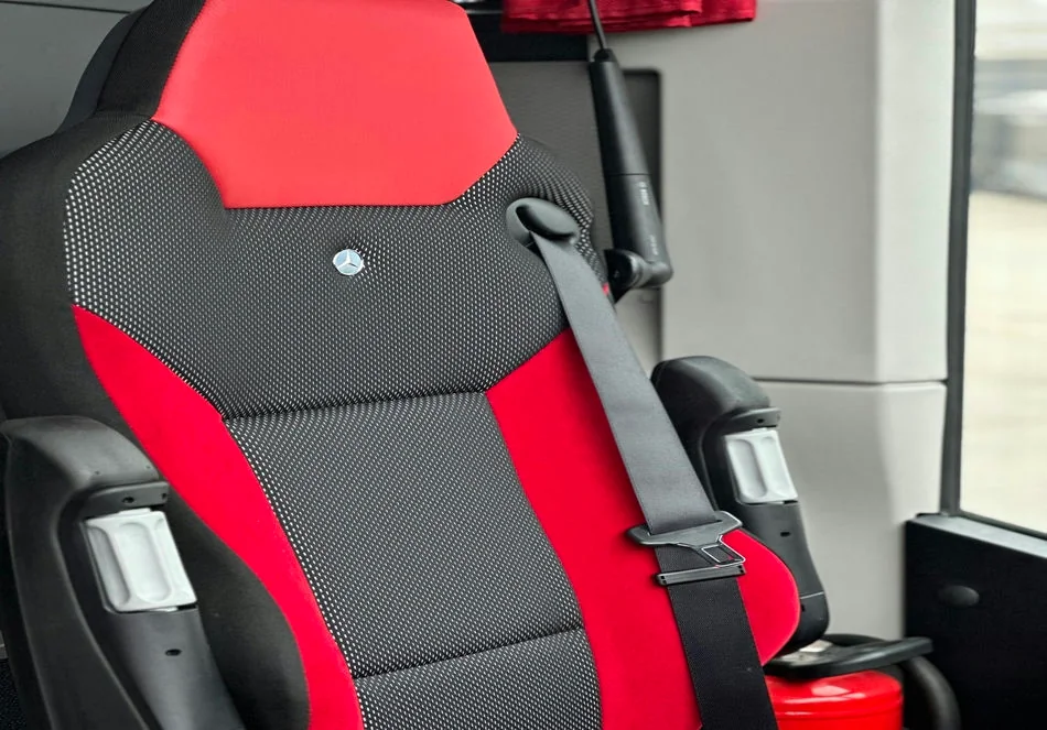 Mercedes-Benz Tourismo — photo 10